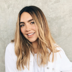 perfil-Karyme Alejandra Navarro Real